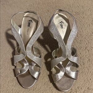 FIONI Clothing Glittering Silver Heels